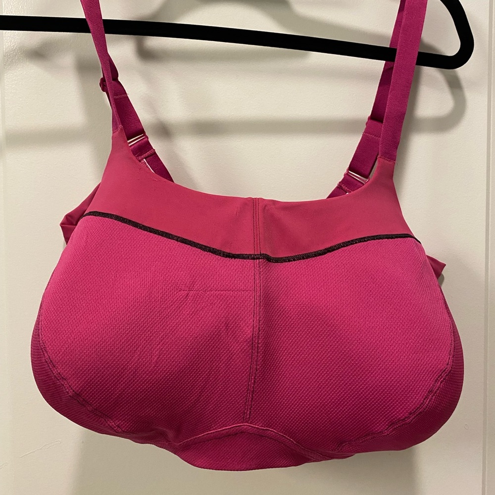 40G sports bra. Modern Movement